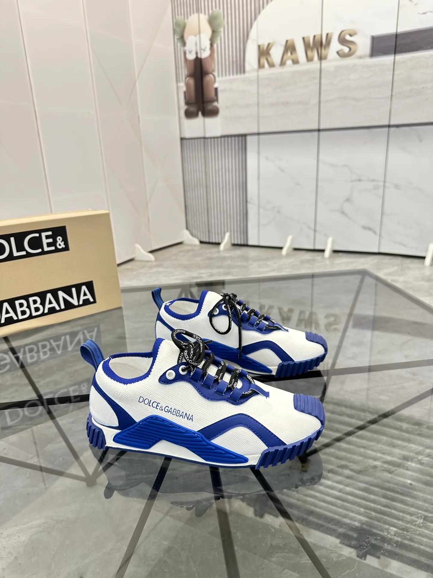 Men's shoes: 💰P460¥ Product trademark: DG "Dolce & Gabbana*" low-top sneakers Regular size: 35-44 (can be customized to 45.46.) Couple style Product materials: Upper imported cowhide stitching original material, breathable lining, original outsole. Number: 803